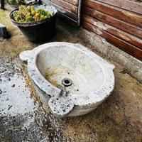 Antica fontanella in pietra