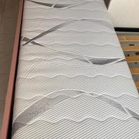 Materasso singolo nuovo con lettini in regal