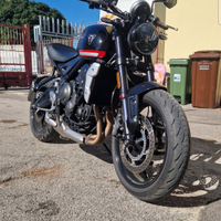 Triumph trident 660