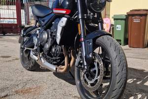 Triumph trident 660