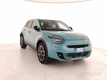 Fiat 600 Hybrid 136 CV DCT MHEV La Prima