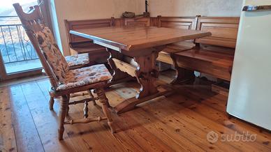 Tavolo e cassapanca