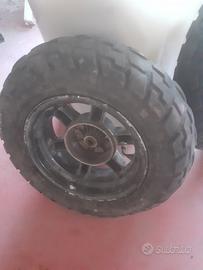 gomme e cerchi come vedi in foto,Buster