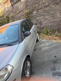Lancia ipsilon 2003