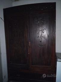 Antico armadio 1925 tradizione marchigiana