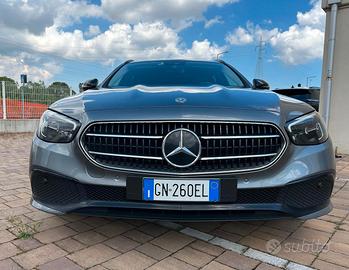 Privato vende Mercedes E 220d S.w. 02/2022
