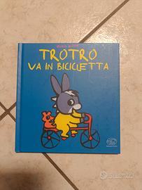TroTro va in bicicletta