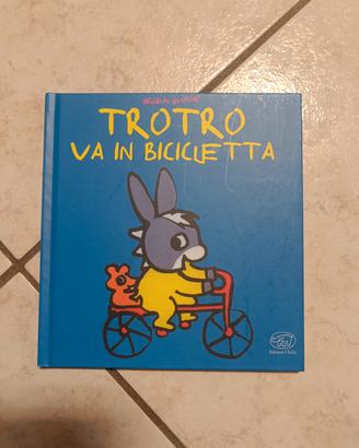 TroTro va in bicicletta