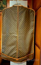 porta abiti louis vuitton