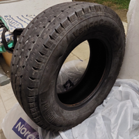 Gomme continental vanco camper 215 70 15