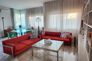 Stanza uso studio professionisti