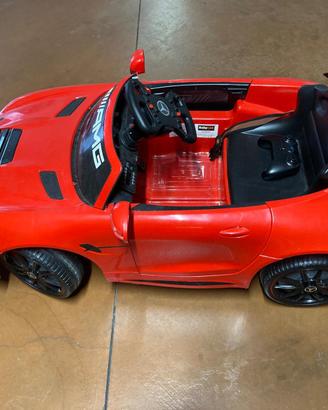 Macchina elettrica bambini Mercedes AMG rossa