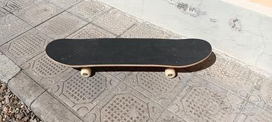 skateboard e protezioni da adulto