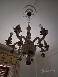 LAMPADARIO VINTAGE IN PORCELLANA FIORITA