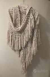 Sciarpa triangolare o scialle