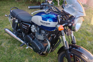Triumph Bonneville newchurch