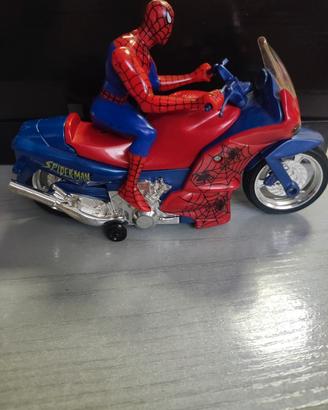 moto con Spiderman 