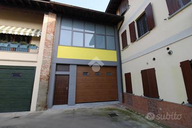 CASA DI CORTE A CORTENUOVA