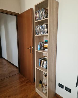 Libreria 4 ripiani. Altezza 203 cm