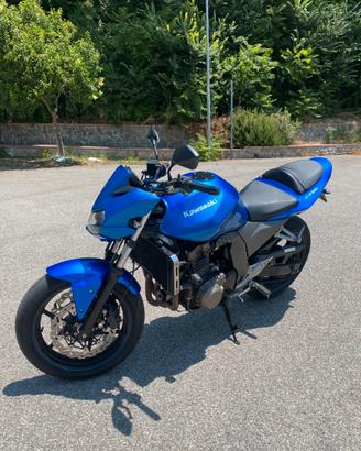 KAWASAKI Z750