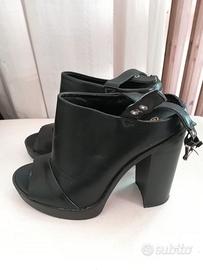 Calzature estive vari modelli e misure da 3 a 9€