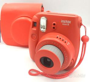 Instax 8 rossa usata con astuccio