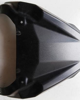 Becco universale per moto