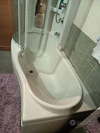 vasca con cabina doccia 