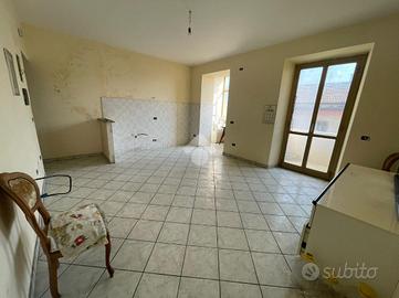 2 LOCALI A PIEDIMONTE SAN GERMANO