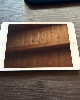 Ipad mini 1 + tastiera logitech