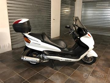 Scooter  Yamaha   250 majesty