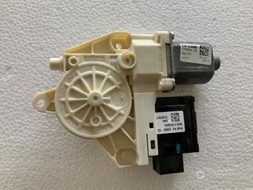 Motorino alzacristallo BOSCH 0130822922