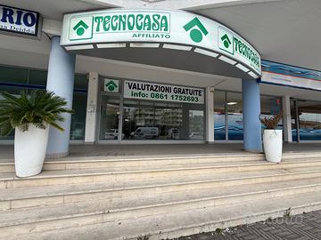 Locale Commerciale - SS16 Tortoreto