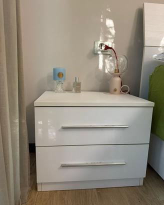 Comodini e specchio