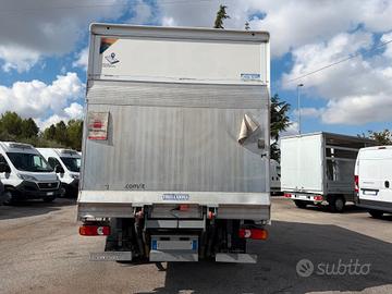 Peugeot Boxer 335 2.2 BlueHDi 165 S&S Cabinato CON