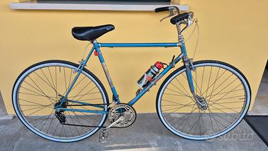 Bicicletta d'epoca. 