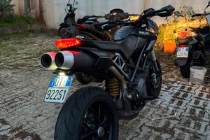 Ducati Hypermotard 796