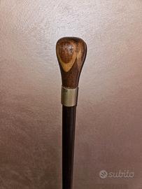 Bastone antico con pomolo
