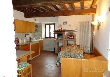 Villa a Serramazzoni
