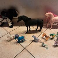 Set di cavalli di varie dimensioni