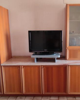 Grande cucina componibile classica in legno e marm