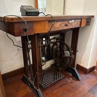 Macchina da cucire vintage