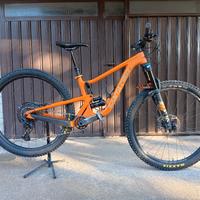 Santa Cruz Hightower C