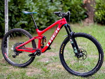 Mtb enduro Trek Slash 9.9 Carbon 29”