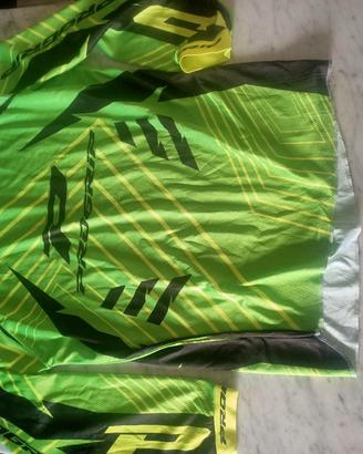 abbigliamento cross