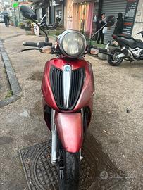 Piaggio Carnaby 300 ie