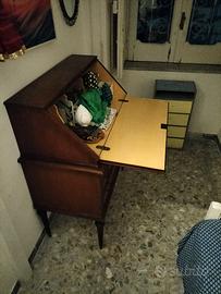 Cassettiera con Consolle in Legno Anni '60