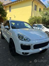 Porsche Cayenne Platinum Edition