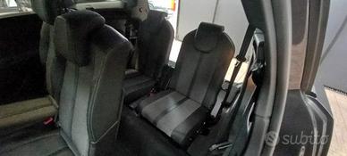 PEUGEOT 5008 BlueHDi 130 S&S EAT8 Allure Pack