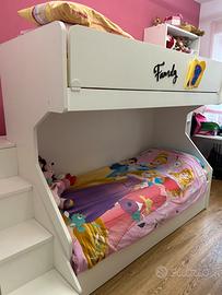 letto a castello con 3 letti a soppalco marca zg